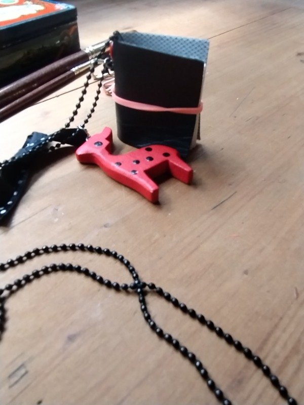 Producto - Collar con mini bitácora journal o acuarela - 4
