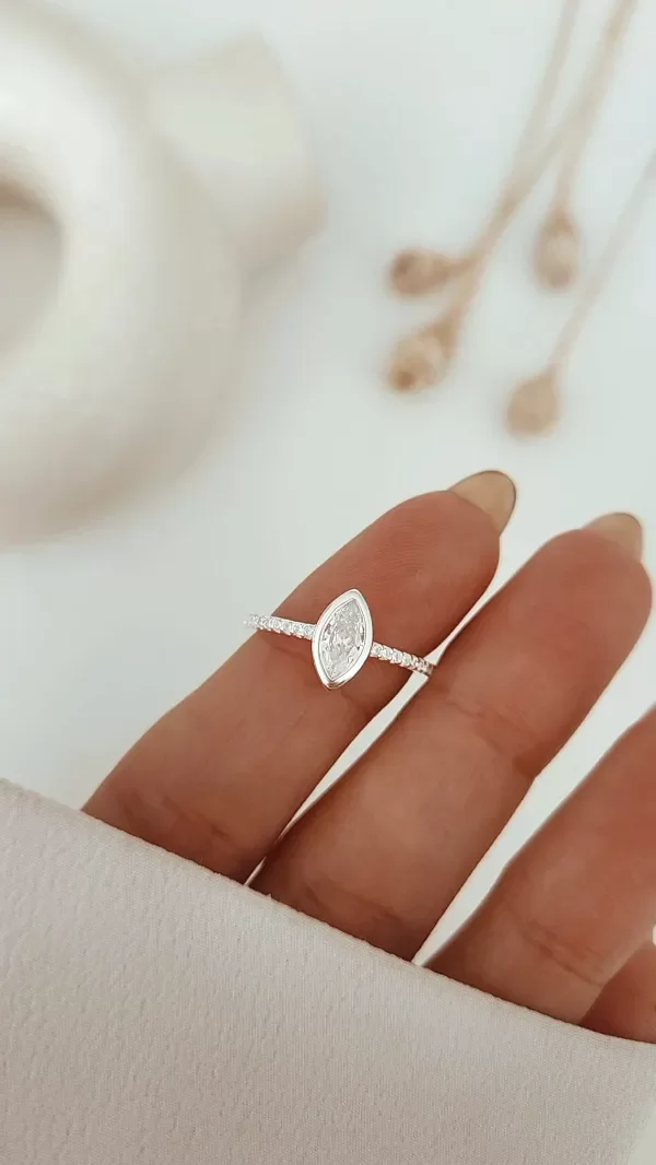 Producto - Anillo oval punt cubic y mp P925