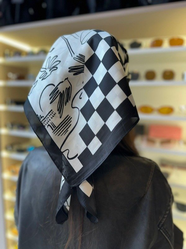 Producto - Pañuelo Damero - M
