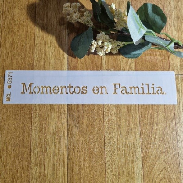 Producto - St 5371 de 25x5cm Stencil Momentos en Familia