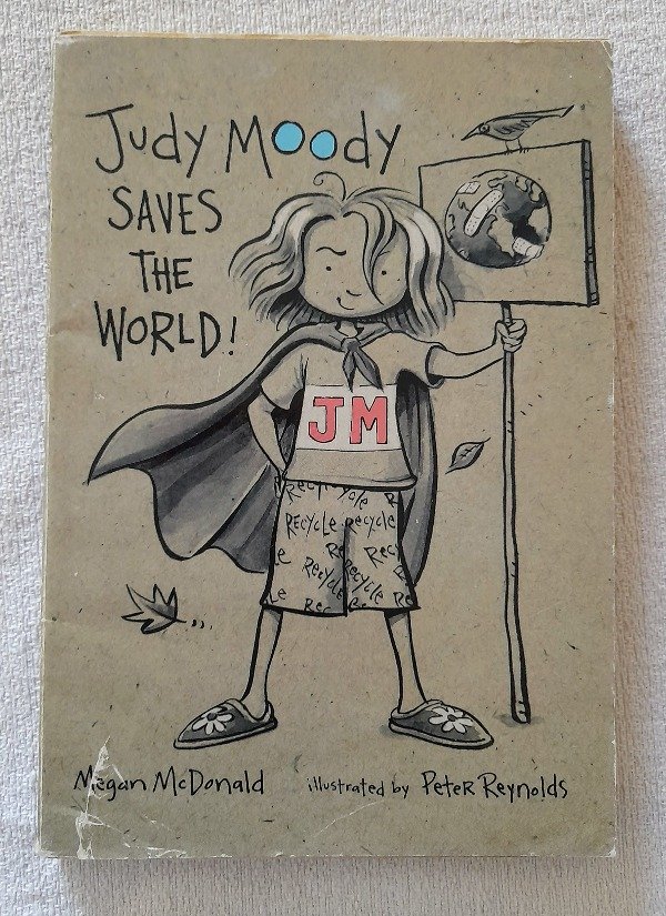 Producto - Judy Moody Saves The World - Megan Mcdonald - Scholastic