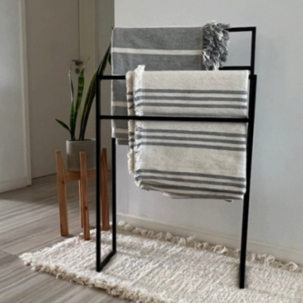 Producto - Toallero/ Mantero de pie