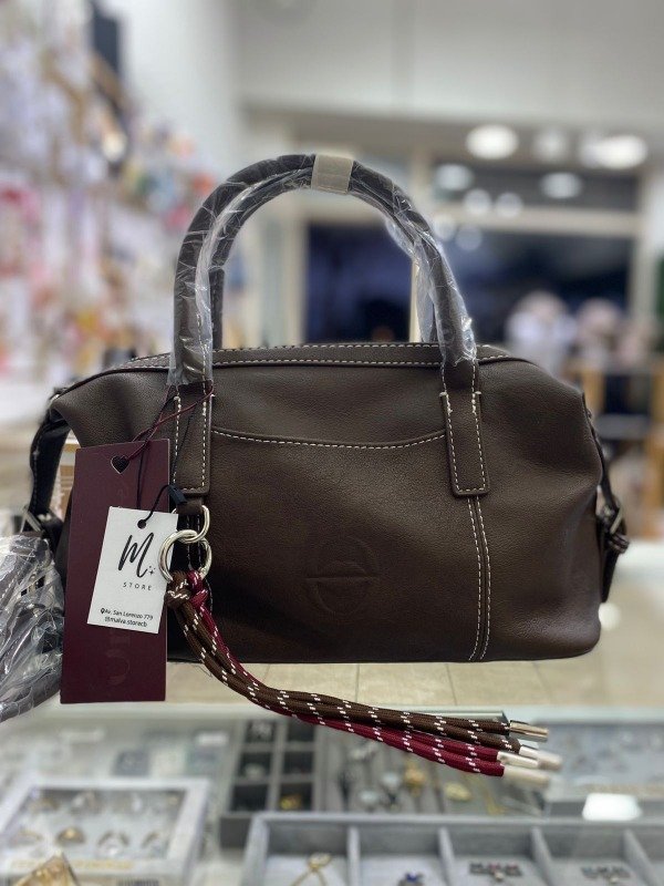 Producto - Bolso de mano Las Oreiro
