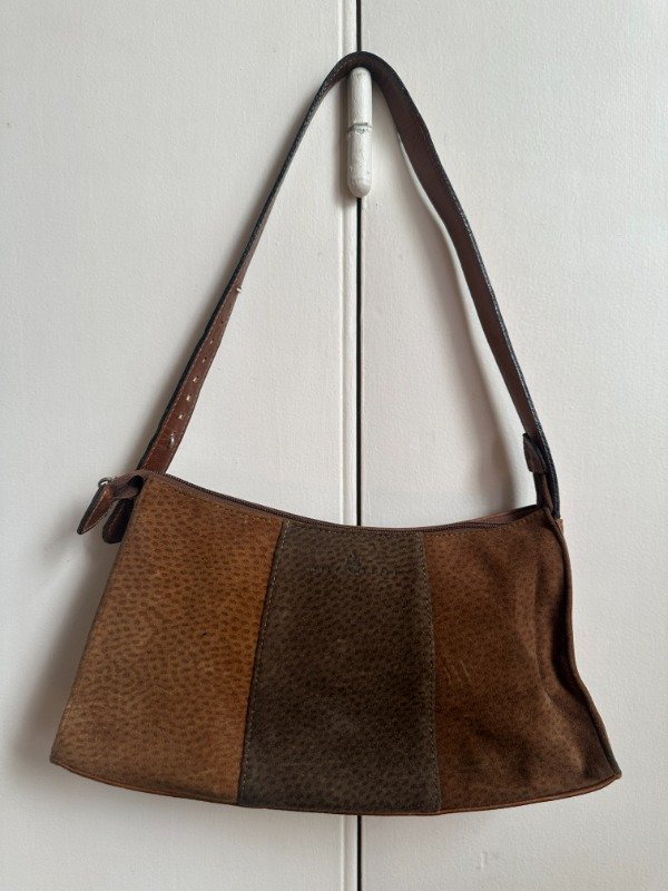 Producto - Cartera Baguette Cuero