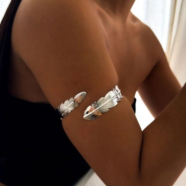 Producto - BRAZALETE HOJA PLATEADO