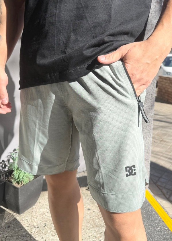 Producto - Short deportivo verde