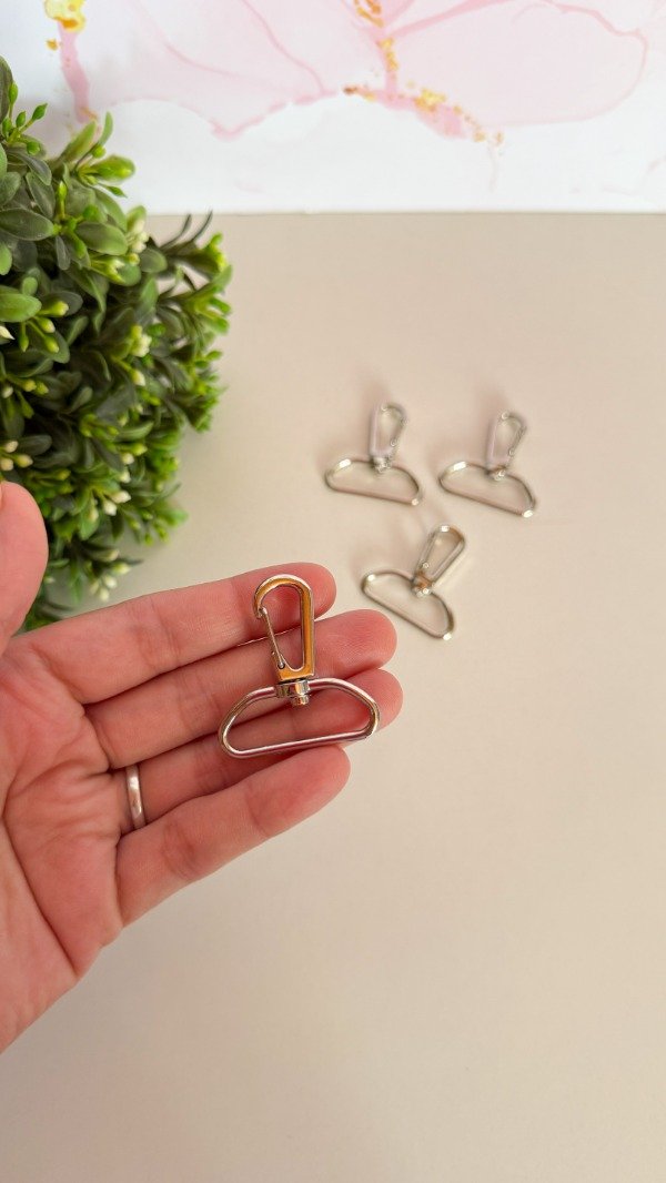 Producto - Mosquetón P30