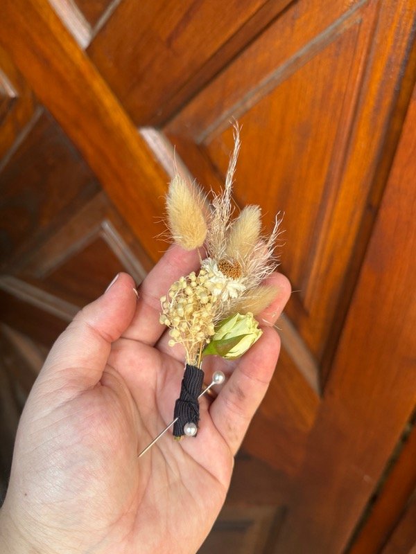 Producto - Boutonniere flores secas