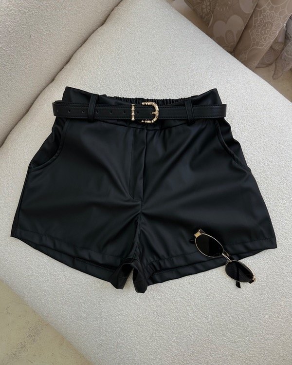 Producto - Short Dakota / Engomado