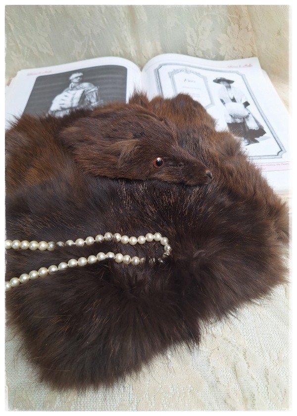 Producto - Muff o manguito de Piel marrón