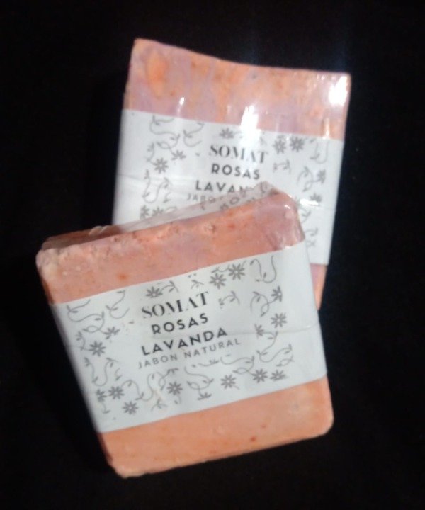 Producto - ROSAS LAVANDA Calma, hidrata y suaviza la piel sensible o irritada.