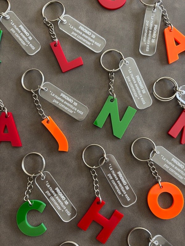 Producto - Llaveros inicial + frase