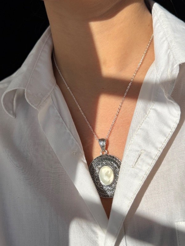 Producto - Collar bali ovalo nacar - 2