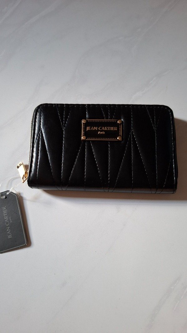 Producto - Billetera negra mediana pratys