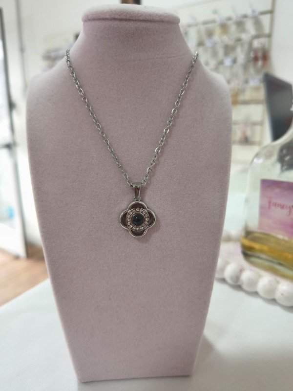 Producto - Cadenita te amo en 100 idiomas aq