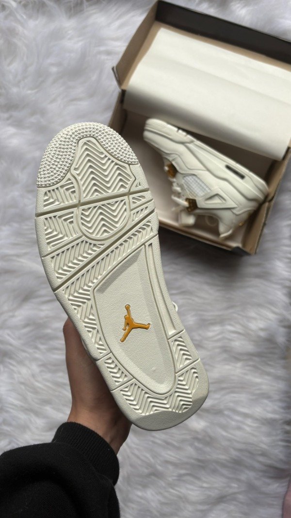 Producto - JORDAN RETRO 4 METALLIC GOLD - 3