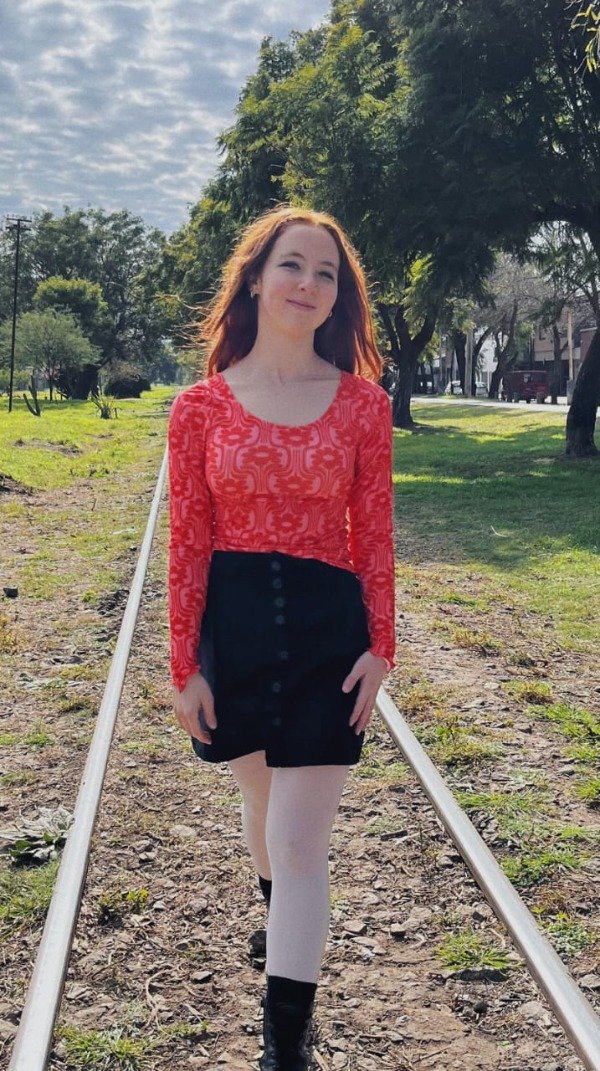 Producto - Falda Lirio corderoy negro