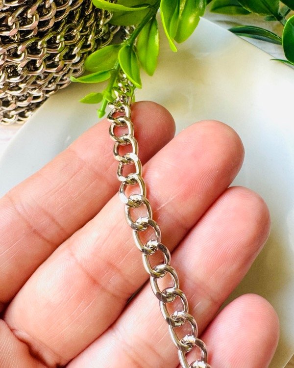 Producto - CADENA TORZADA REFORZADA PLATA 5.5 MM