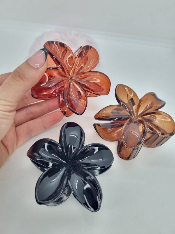 Producto - Broche flor hawai negro/carey