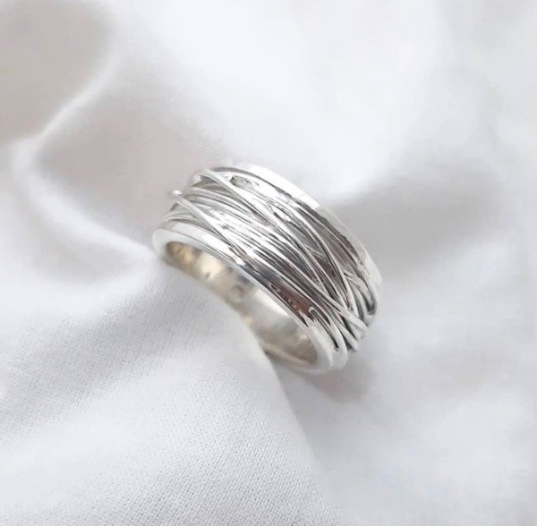 Producto - Anillo hilo de la vida (9mm) plata maciza