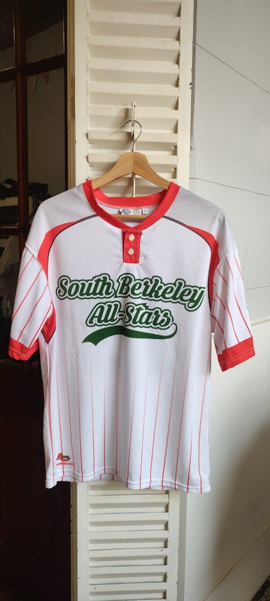 Producto - Remera blanca, roja , verde, talle L