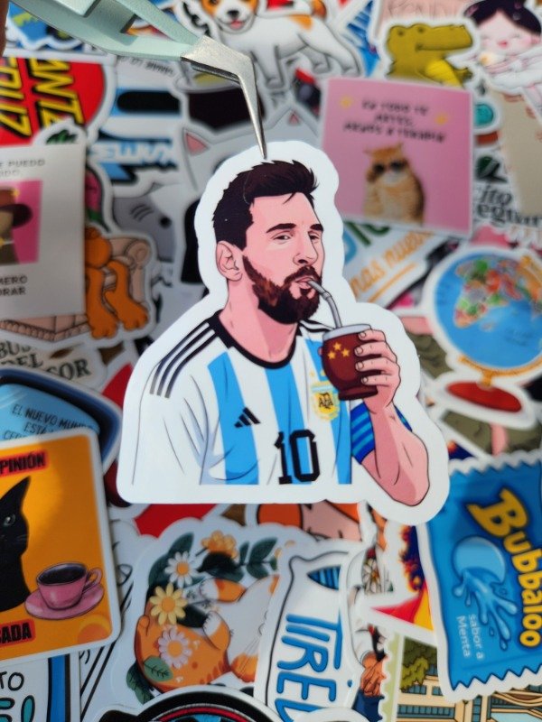 Producto - 405 - Messi toma mate