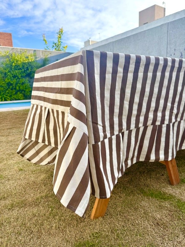 Producto - Mantel Tusor con volados rayado chocolate con crudo