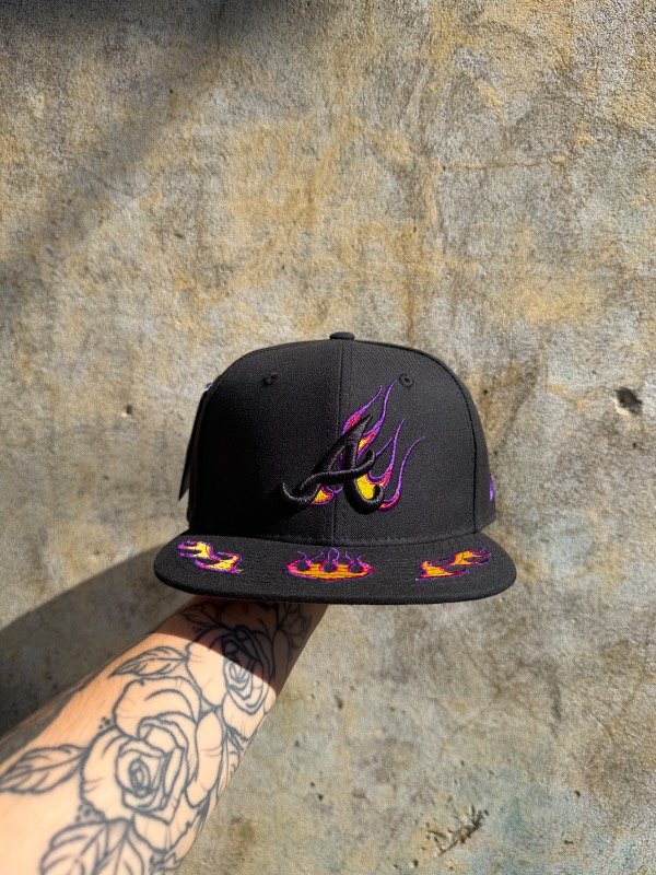 Producto - Gorra cerrada black fire