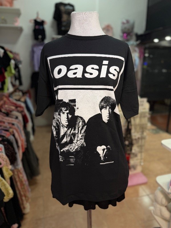 Producto - Remera Oasis con fecha