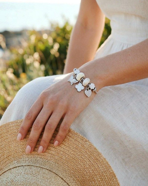 Producto - P 743 - Pulsera de Acero Quirúrgico - Tipo Pandora con Dijes Bijou - 1