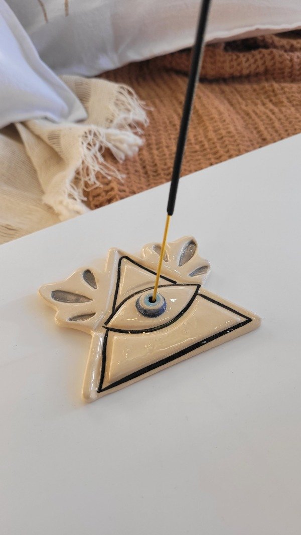 Producto - Porta Sahumerio triangular Ojo Turco