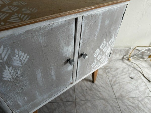 Producto - MESA DE LUZ DOBLE TIPO NORDICA INTERVENIDA 67x38x65 #13013 - 3