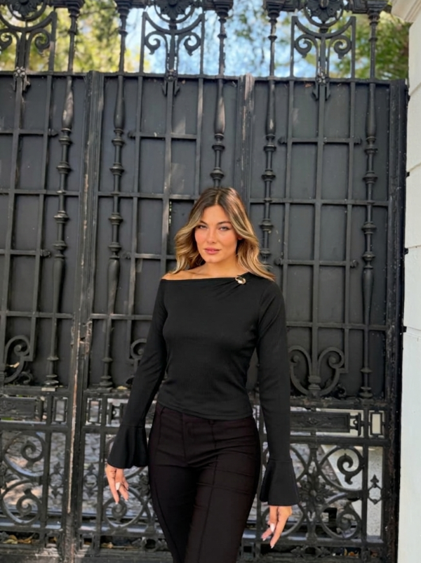 Camiseta Morticia — imagen 2