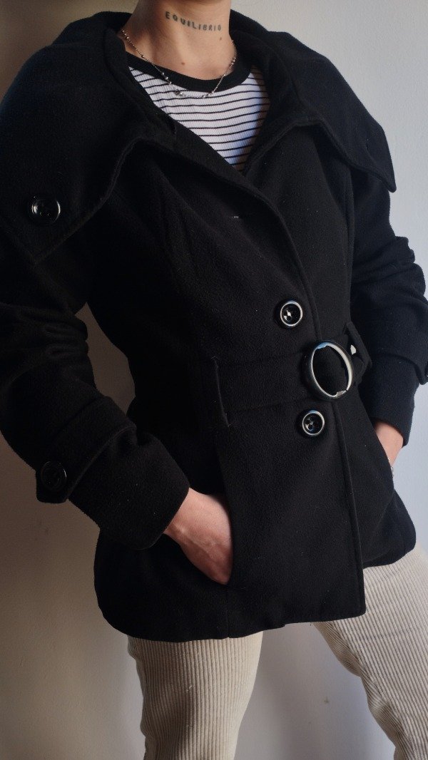 Producto - Black Coat