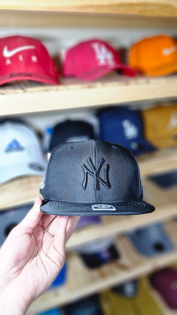 Producto - GORRA PREMIUM NEW YORK NEGRA TOTAL