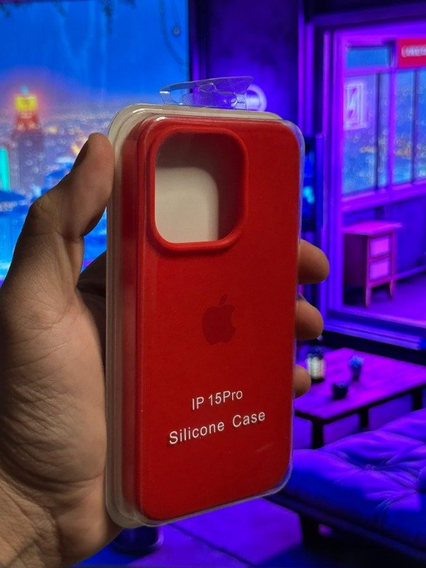 Producto - FUNDA SILICONE IPHONE 15 PRO (ROJO)