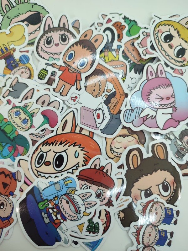Producto - Stickers Labubu surtidos por 50 unidades