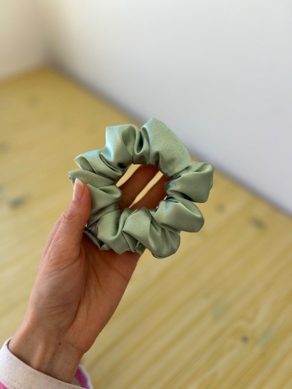 Producto - Scrunchie de satén