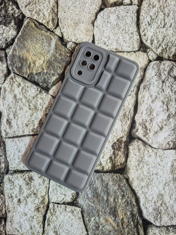 Producto - Funda puffer chocolate Samsung A12 gris