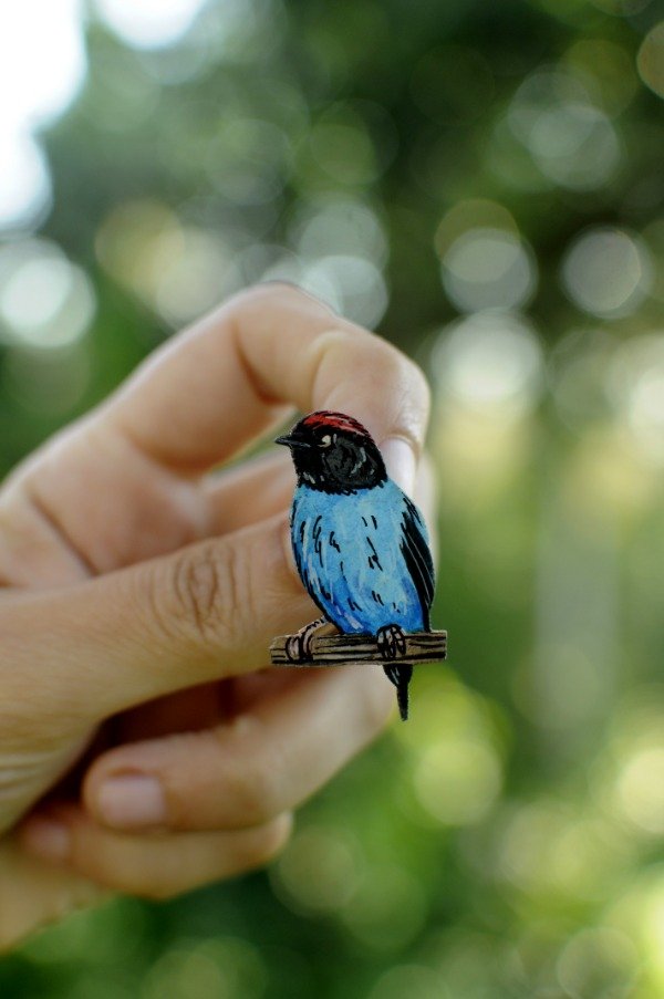 Producto - Bailarín azul