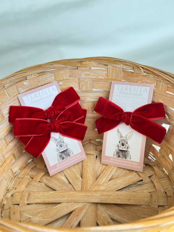 Producto - Moñito de terciopelo rojo