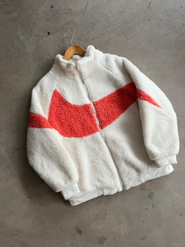 Producto - CAMPERA DE SHERPA NIKE, FEIK (M)
