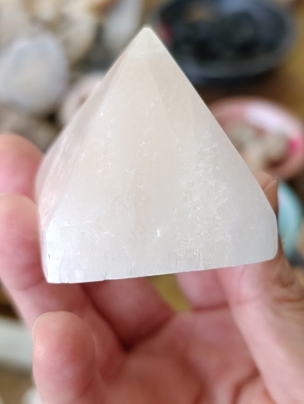 Producto - PIRAMIDE DE SELENITA