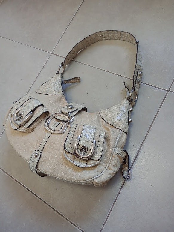 Producto - cartera Guess