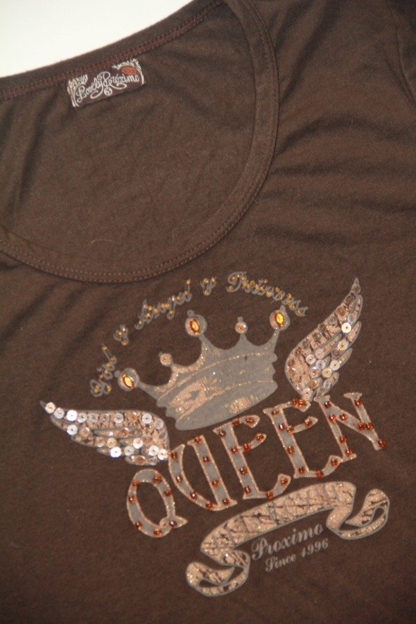 Producto - Y2K Queen sparkles tee.