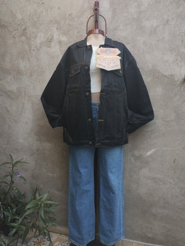 Producto - Campera negra M.C GREGOR de jean. (NUEVO)