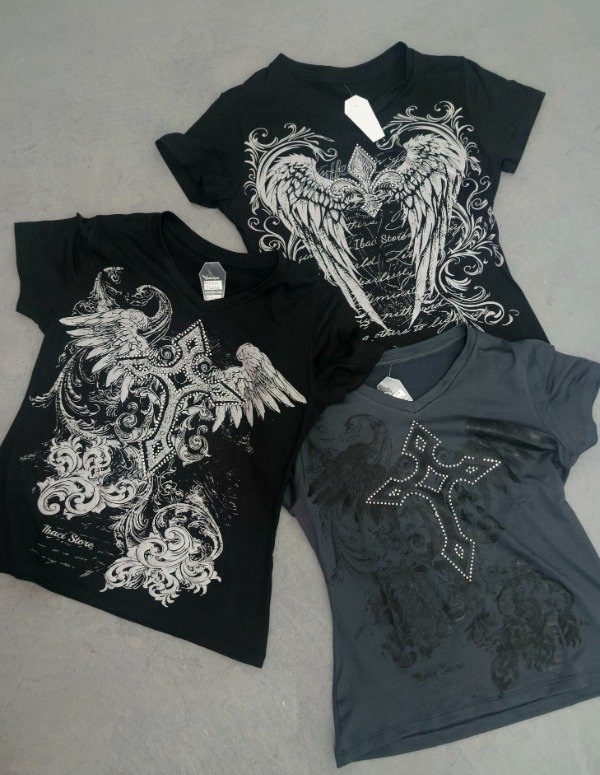 Producto - Remeras y2k