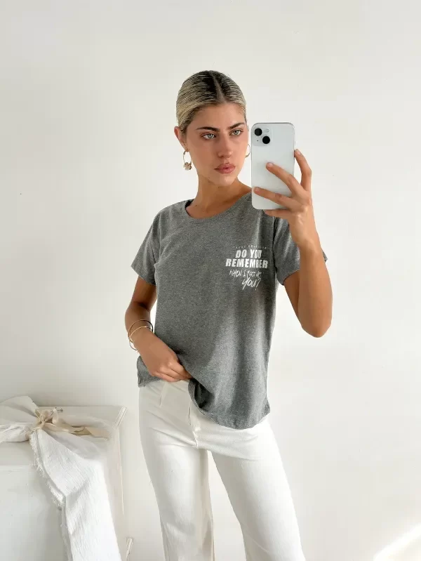 Producto - REMERA ALGODÓN REMEMBER KAPBER GRIS