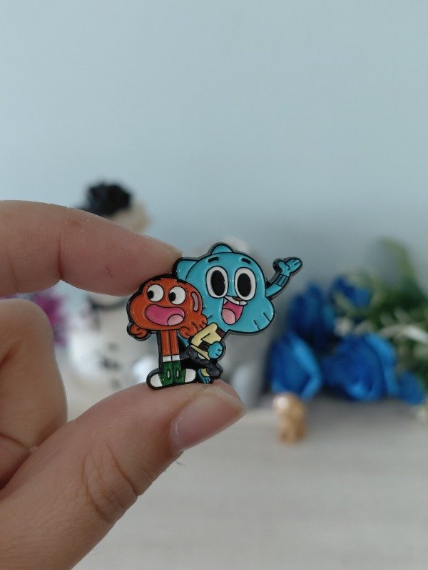 Producto - Pin metalizado - El increíble mundo de Gumball #0495