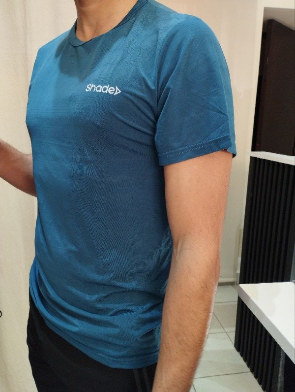 Producto - Remera dry fit azulino